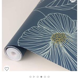 Wallpaper - peel and stick